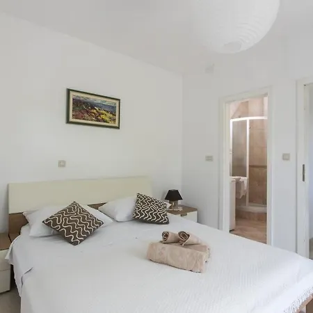 Apartment Maria *