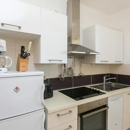 Maria Apartment *